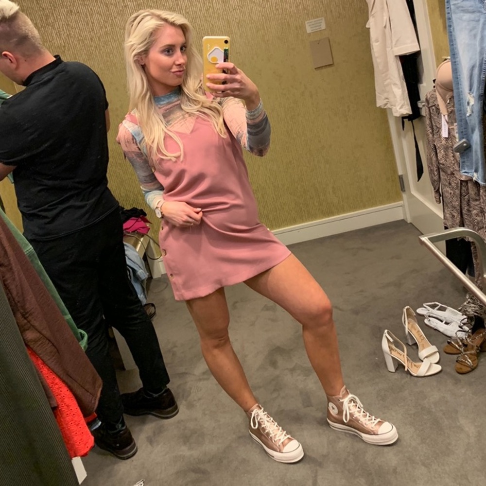 Dress - Picture 4 of 4